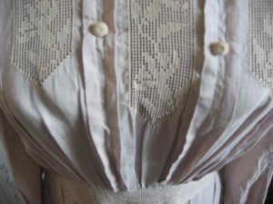 Lizzie’s dress in Emma’s room