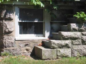 Maplecroft narrow steps