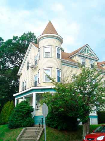 500 Weetamoe Street, Fall River, Massachusetts. 2009. Photography by Shelley Dziedzic.