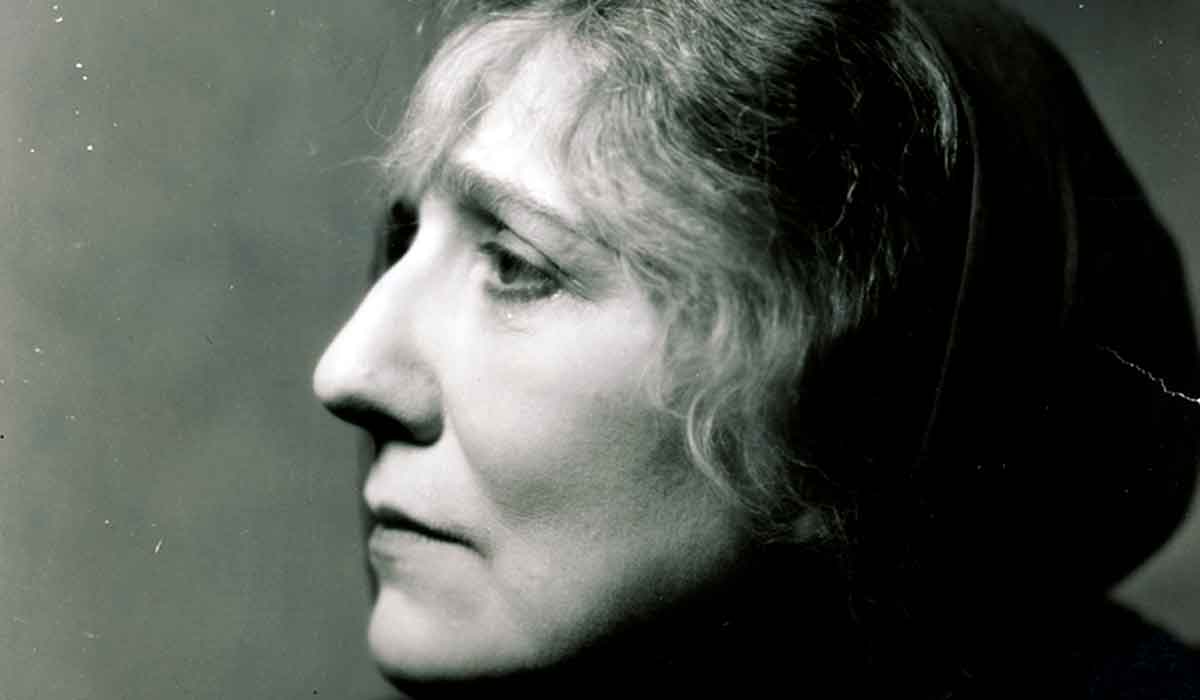 Nance O'Neil.