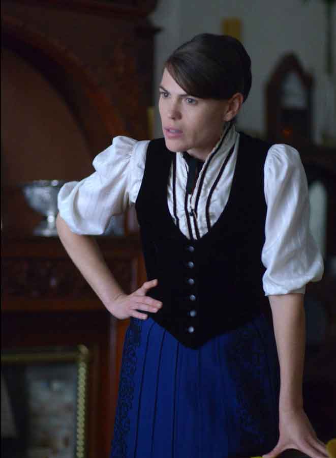 Clea DuVall as Emma Borden.